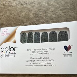Brand New Color Street Nail Polish Strips: 
SoHo-ver It